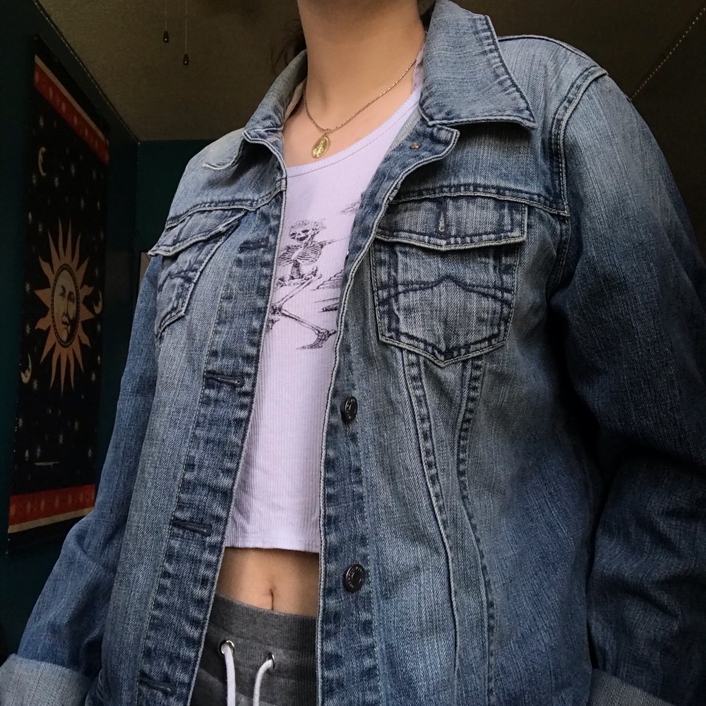 Light washed jeans jacket <3